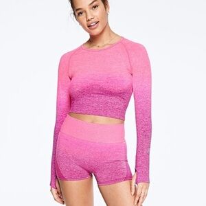 PINK Victoria's Secret Like New Seamless Long Sleeve Athletic Crop Top Small